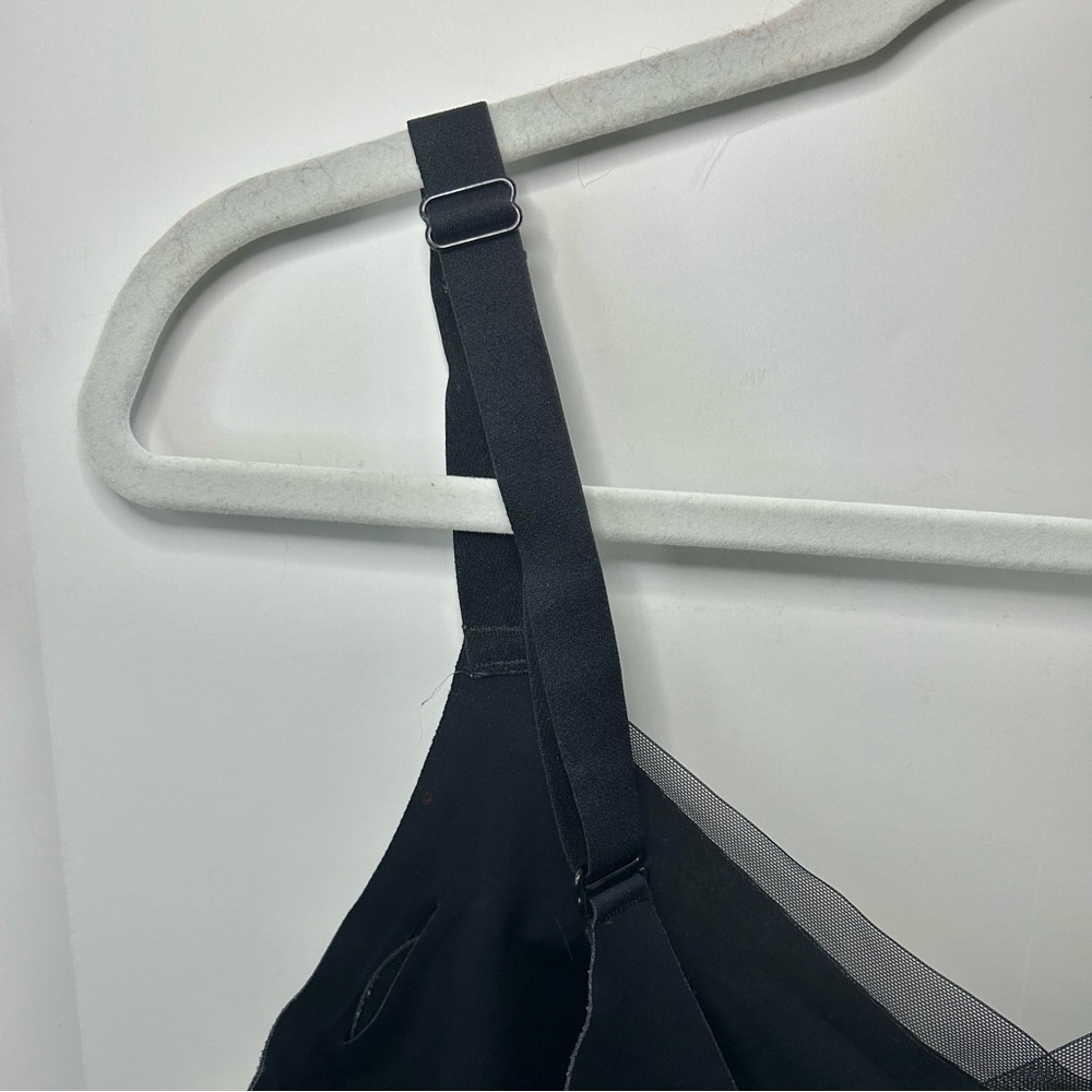 Women's Wire Free CrossOver Black Mesh Bra Size 1X - Picture 8 of 16